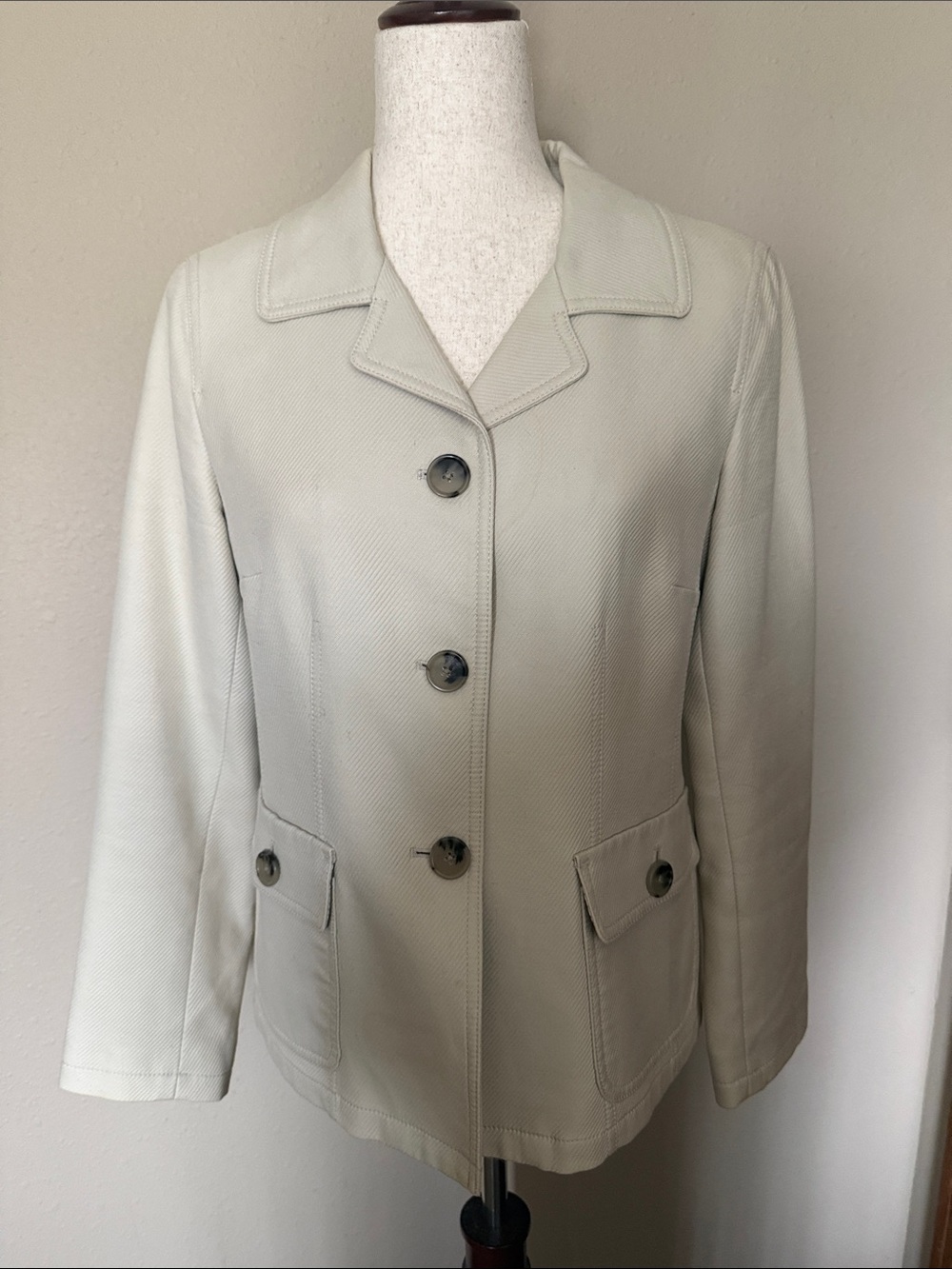 Ann Taylor white blazer women’s
